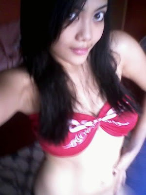 Gambar Bogel Khaira suka karaoke   Melayu Boleh.Com