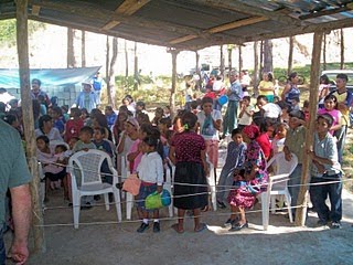 [Honduras+outside+clinic.jpg]