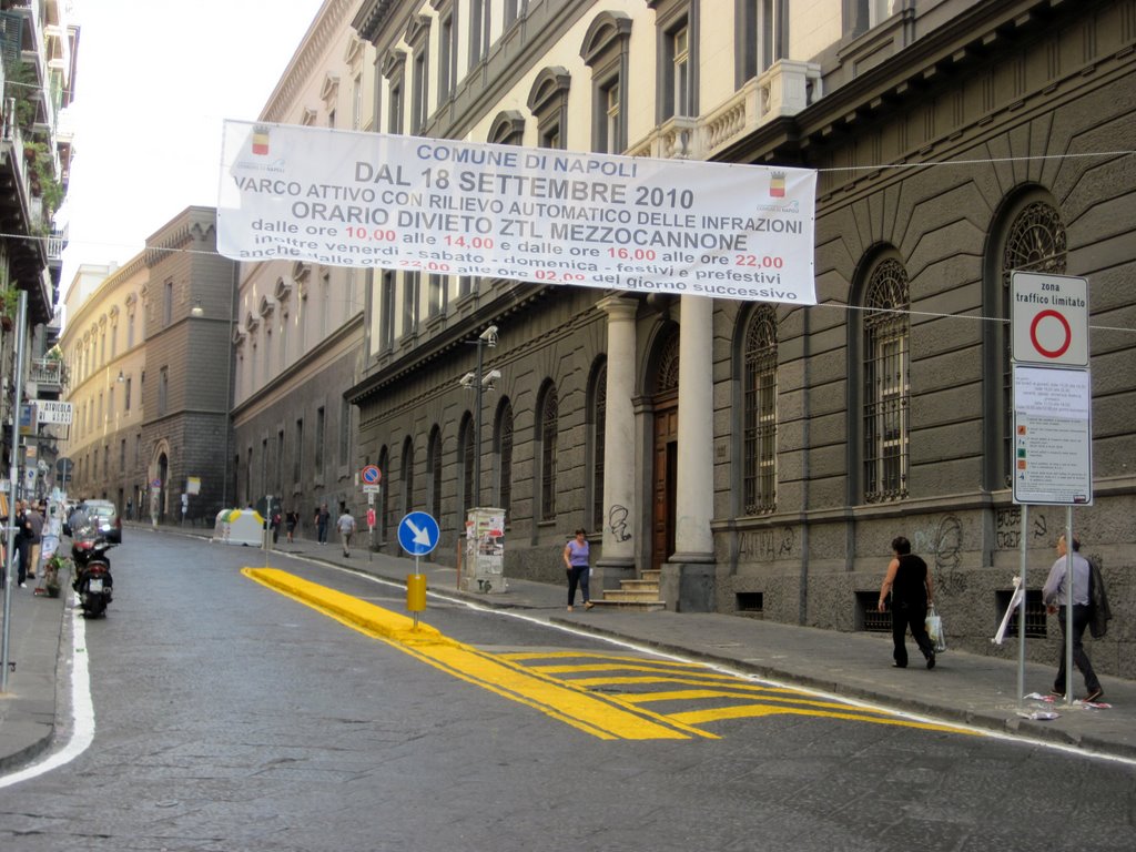 Ztl Centro antico Napoli attivo il