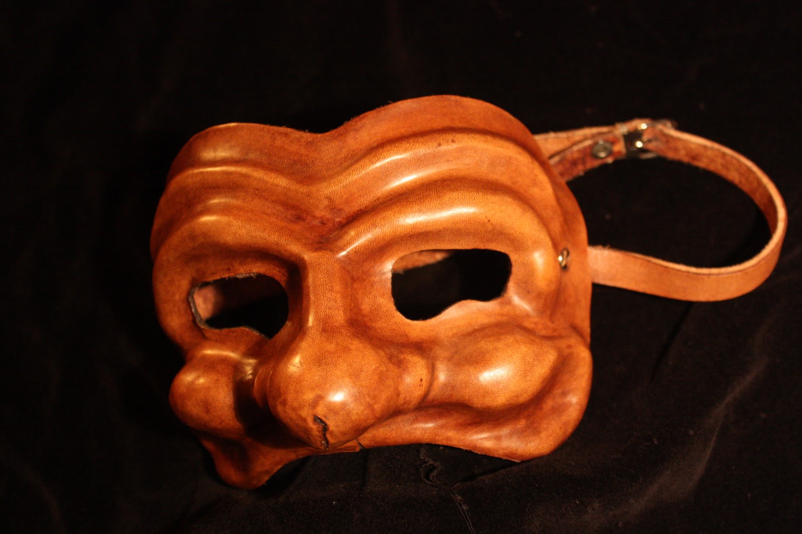 MASCADAMS: Masques de Commedia Dell'Arte pour le spectacle "le tour du