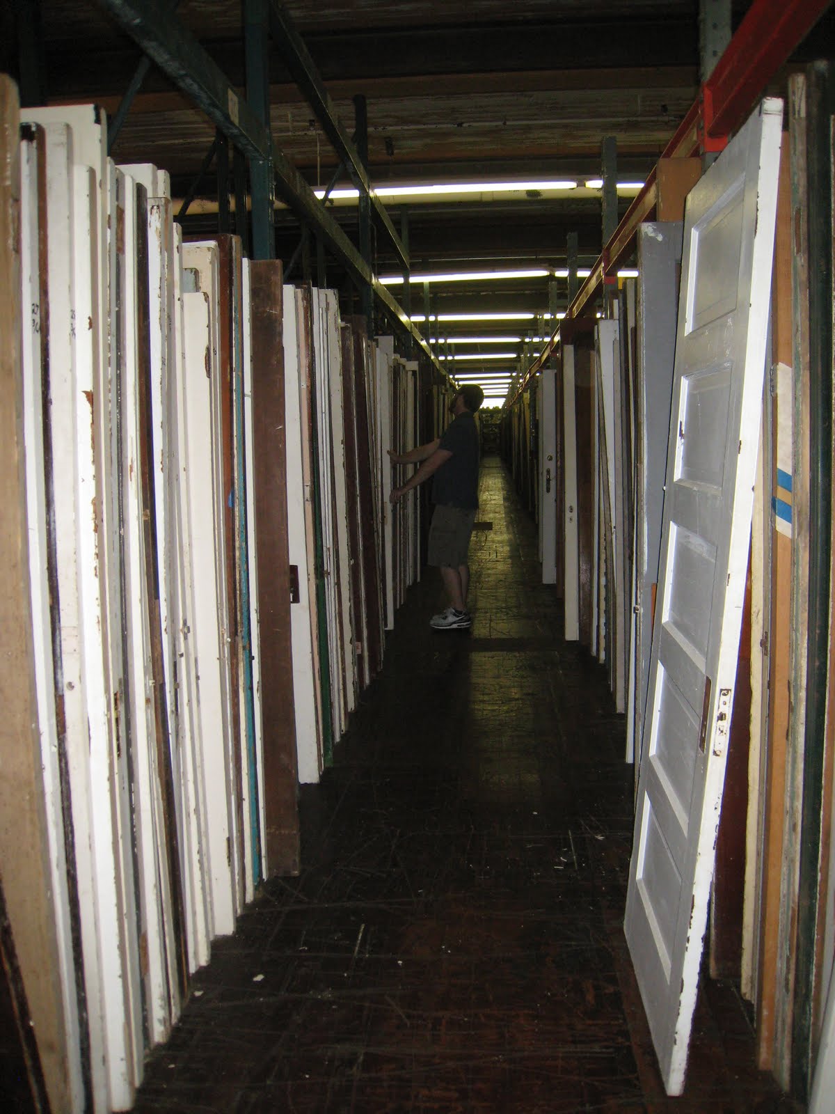 5 Crown Kabinky New England Demolition and Salvage