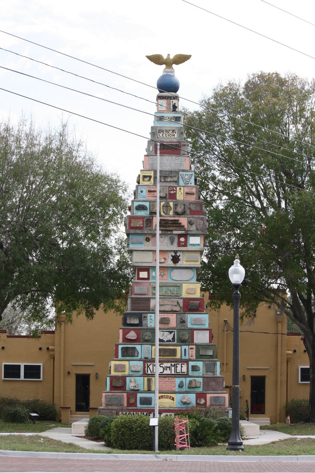 The Thomas' Trails Monument of States