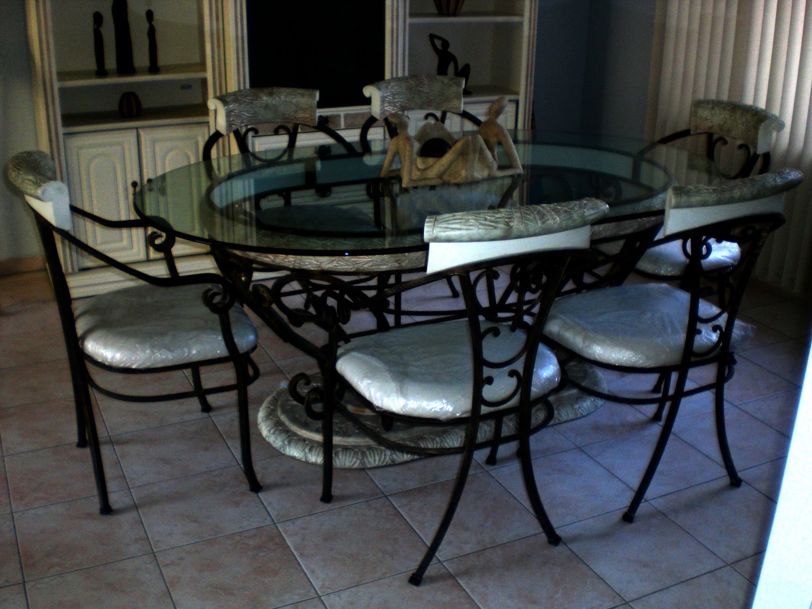 ferro arte en metal: Comedores , sillas, bancas