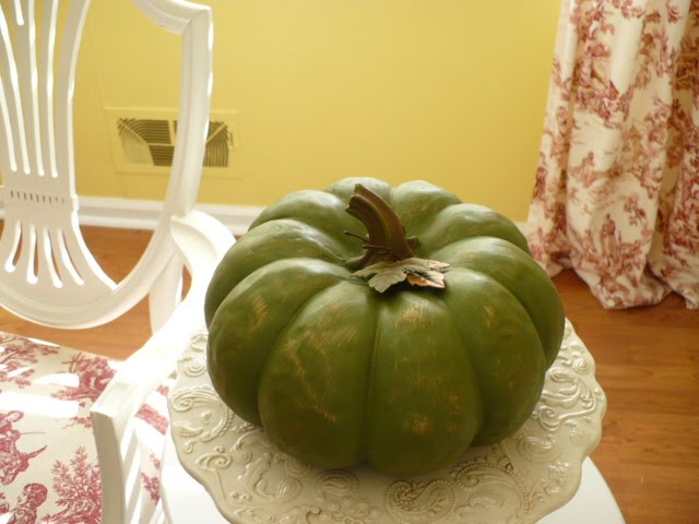 [greenpumpkin.JPG]