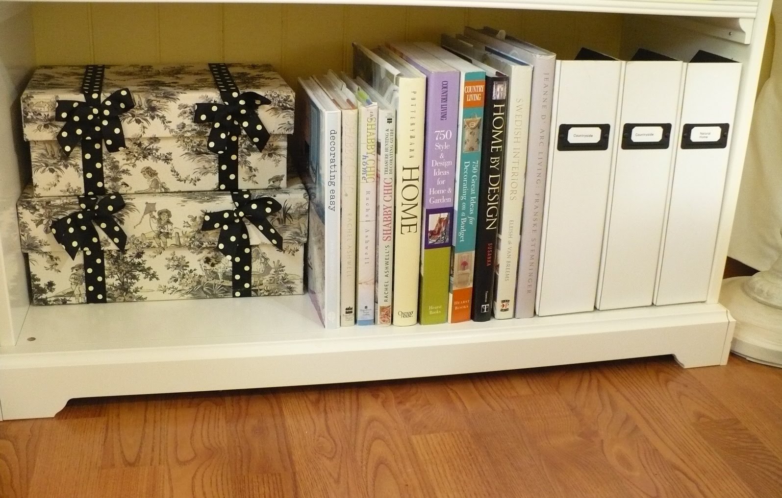 [magazinefolders.jpg]