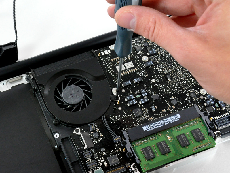 [macbook_pro_5.jpeg]