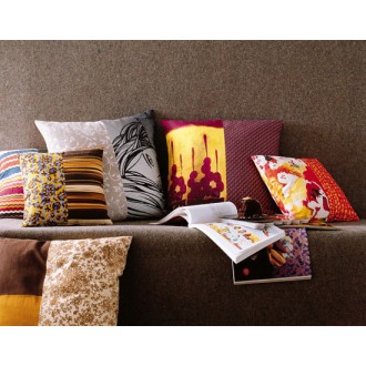 [marcel-wanders-couples-pillows4.jpg]