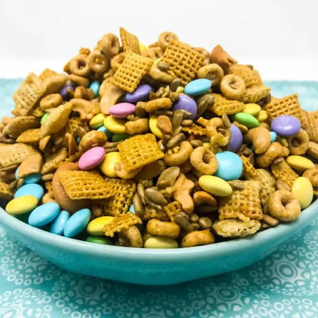 Honey Bunny Easter Chex Mix