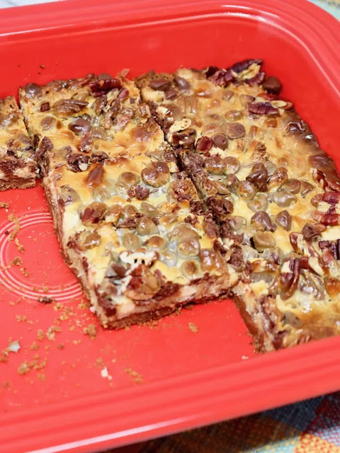 Fudge Stripe Cookie Bars