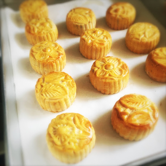 Fruit Mooncake, chinese, mooncake, recipe, mango mooncake, dragonfruit mooncake,  水果月餅, 芒果月餅, 火龍果月餅