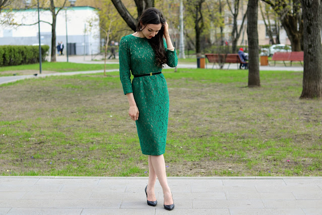 Emerald Green Lace Fabric Sheath Dress