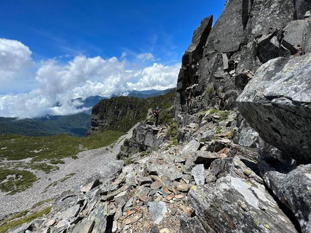 AMWts8A4LqaL1gm27T_logPJ9r12G9ReTQmAnct32-fieyeEhmYuBCqV3XGmRTbRODnV2PhV8kKtGixqH8s_Pos1ugG1fknSiavb-dstxvwHTwtc6yq2X0Je-Al3K7nDdNjKPNBTWCPXe8QWtUlRClwV4cgM=w640-h480?authuser=5