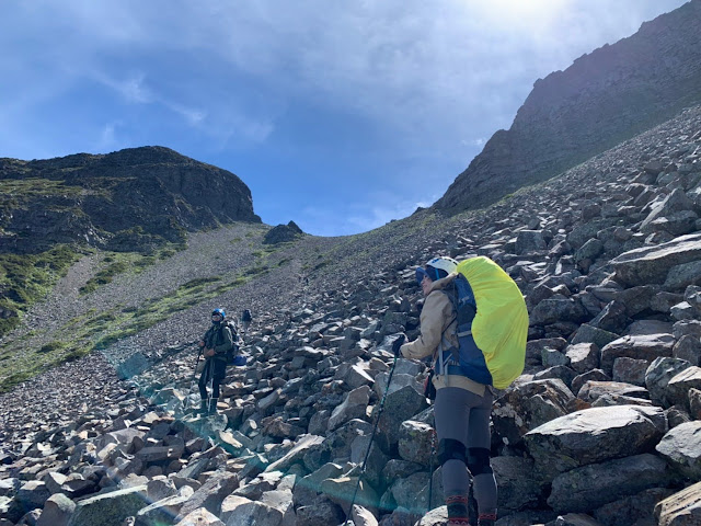 AMWts8CeYOv_a7LTcvD17J7Y8Id6jOau7zw5T-SLM7FesV-3UT0AnGmcAYs6o_1L0bz1RXenKBvEOgRKVjvcX3QidI5K9U8kGRVxXt6_PiGjoB7Q2i58vyVE23i9OEzfWOpsoQJzDAcMfCbfAe8BYkgbvaIr=w640-h480?authuser=5