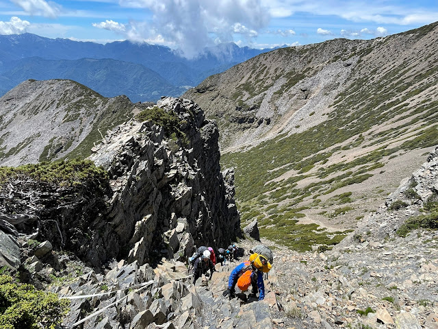 AMWts8Dbn0JIG4_Yb0FggKWaO5mOYc1gPRWGInQpkrYuspfWqZIHLYPfldZDjZzavFDlCiT3i5guhq6sgcgrdKCn5D57hc6B8_CvI6QuLYuBKMxY6oXO_CL-UsSHdC5mUSHzYnWYBDL9WuCQeLOauoonu_0T=w640-h480?authuser=5