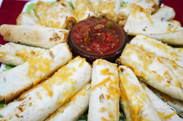 Baked Cheesy Chicken Flautas