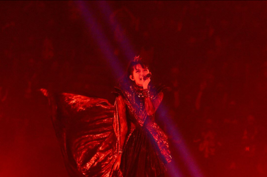 SU-METAL performing Akatsuki at 2021 Budokan