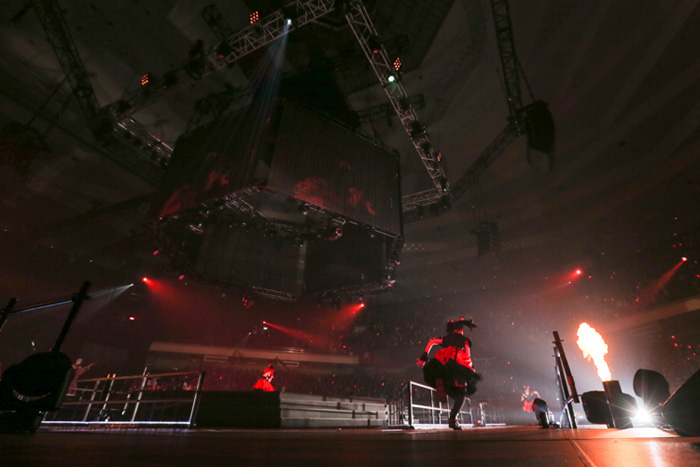 BABYMETAL performing Ijime Dame Zettai at 2014 Budokan