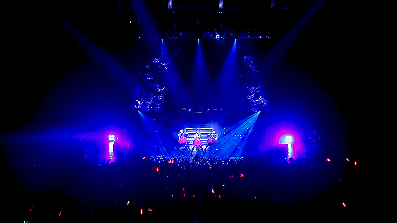 Two-story stage at Legend “Z” Zepp Tokyo