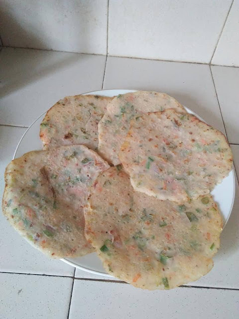 හාල්පිටි එළවළු රොටි හදමු (Let's Make Vegetable Bread[Elawalu Roti]) - Your Choice Way